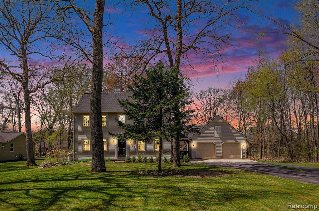 Marion Twp, MI 48843,682 FOXFIRE Drive