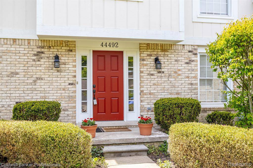 Novi, MI 48375,44492 MIDWAY Drive