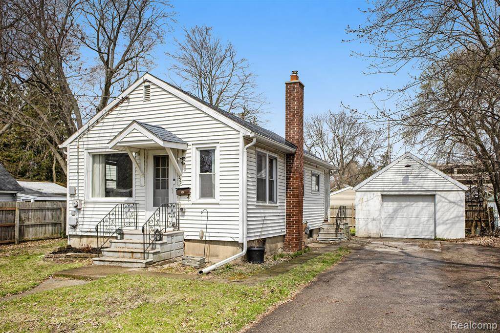 Lansing, MI 48910,322 ASTOR Avenue