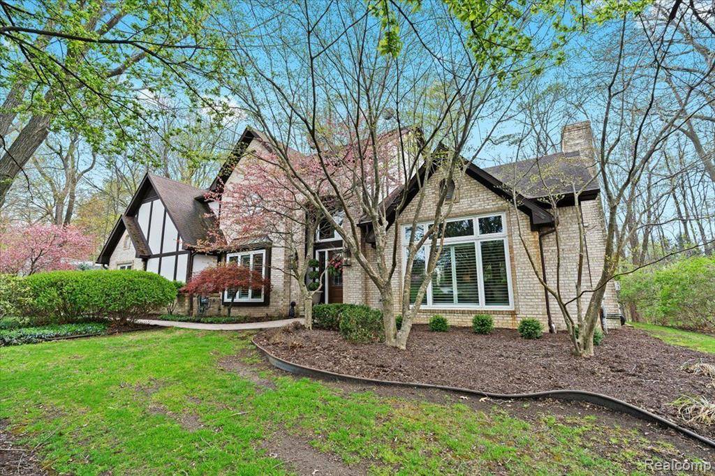 Brighton Twp, MI 48114,8746 S CHRISTINE Drive