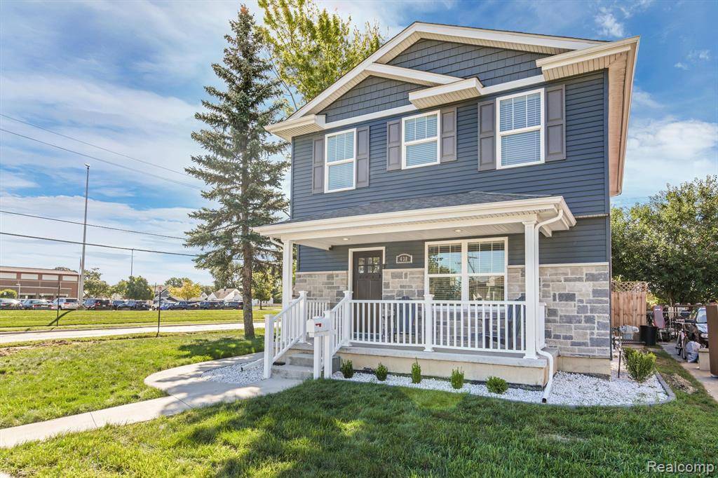 Hazel Park, MI 48030,438 E GOULSON Avenue