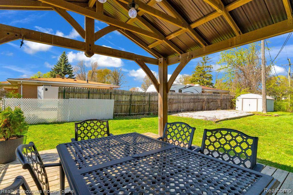 Clinton Twp, MI 48035,23901 MURRAY Street