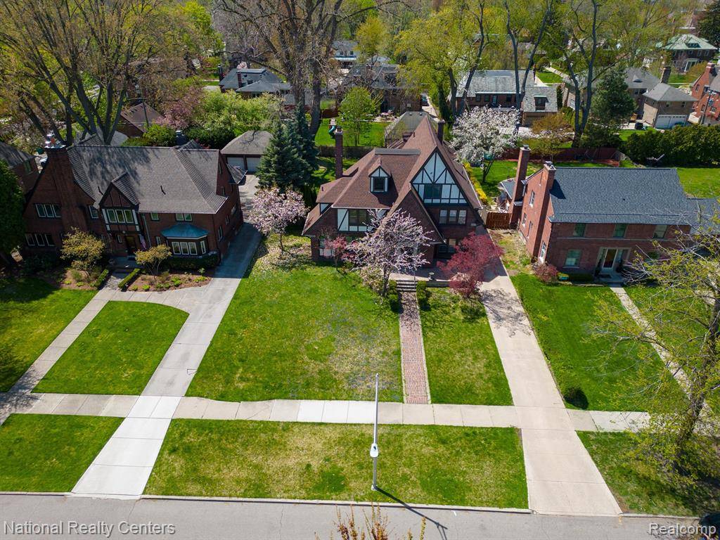 Grosse Pointe Park, MI 48230,921 BERKSHIRE Road