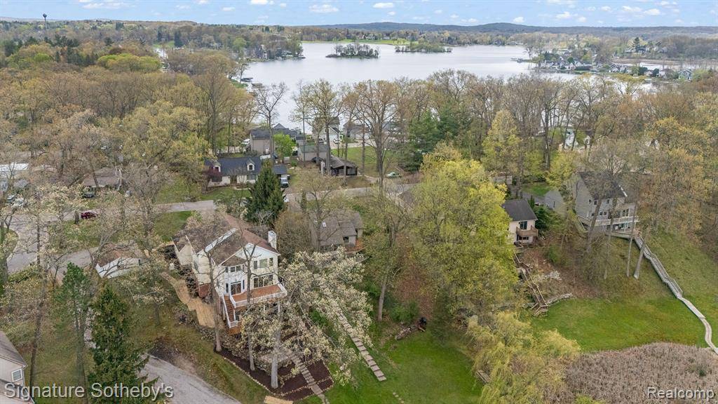 Genoa Twp, MI 48116,5027 GROVER Drive