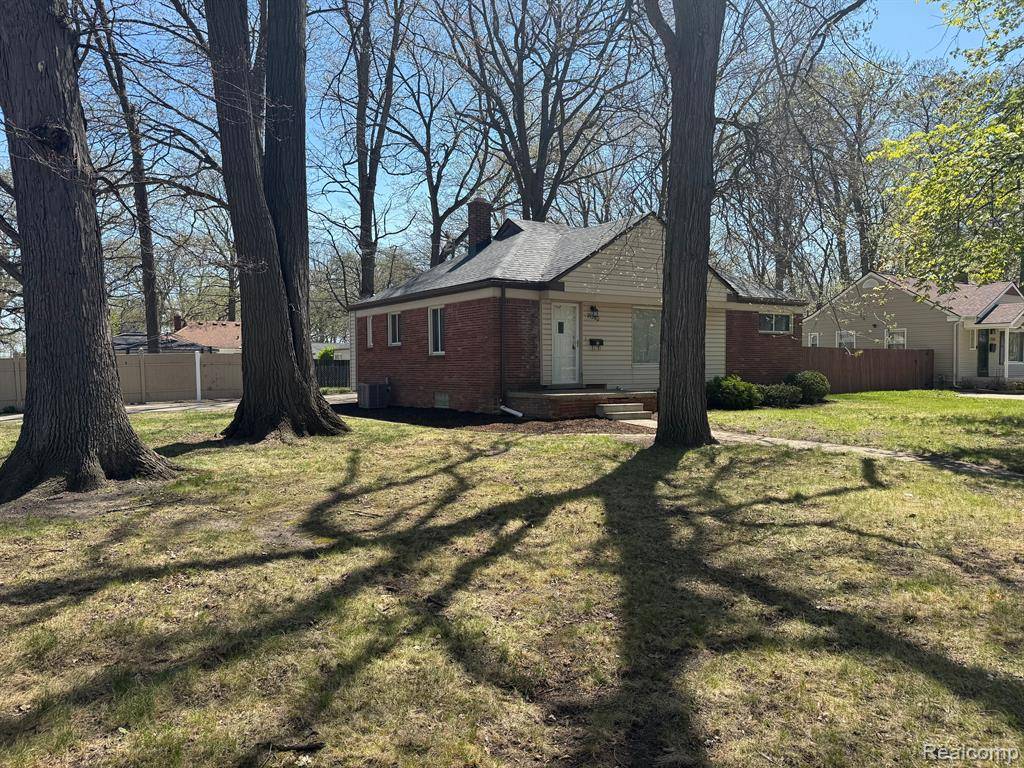 Oak Park, MI 48237,21260 Kipling Street
