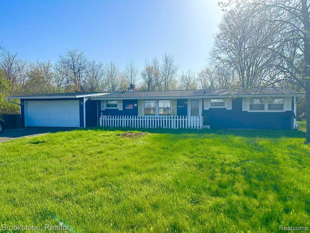 Flint Twp, MI 48532,1439 S ELMS Road