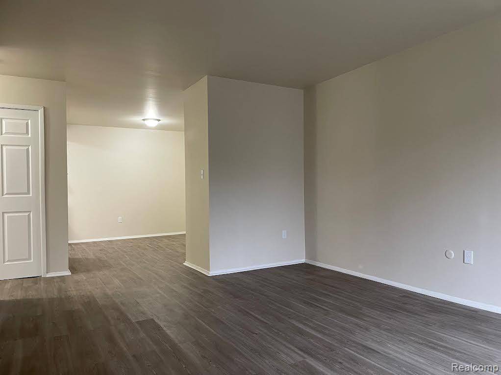 Allen Park, MI 48101,19250 WICK Road 107