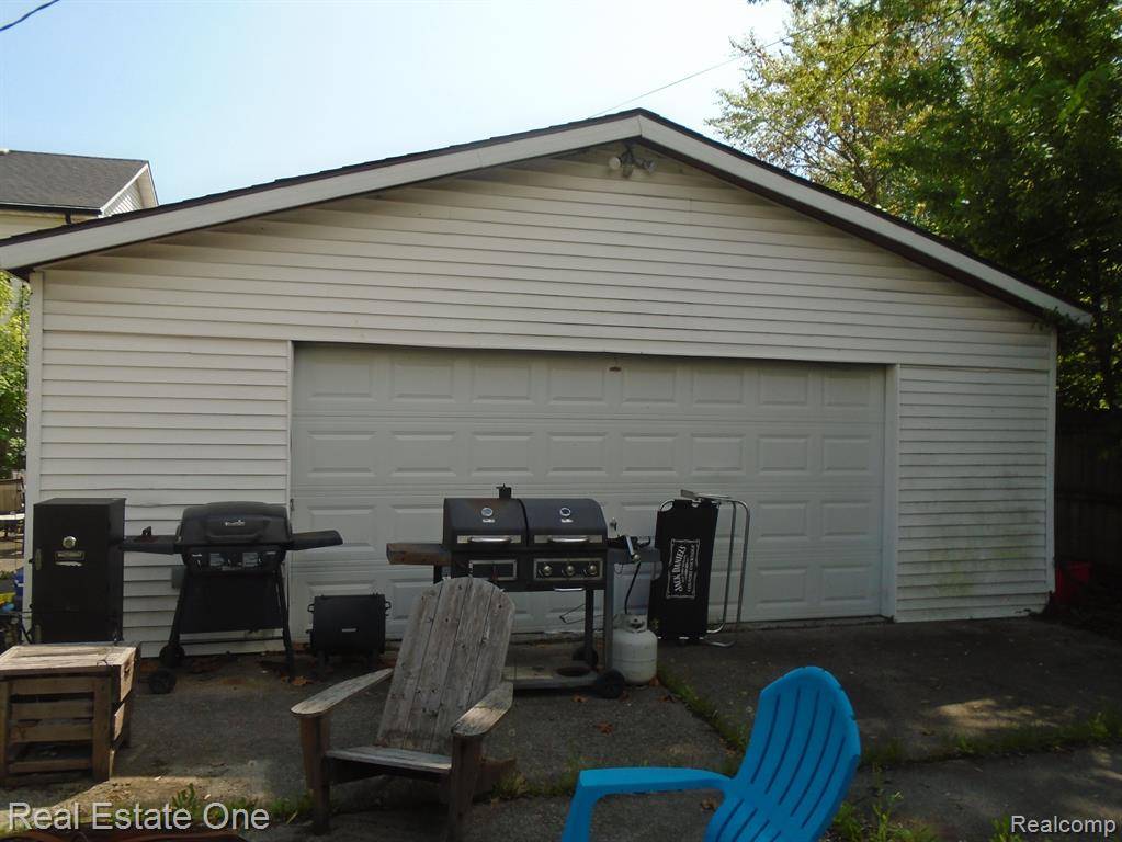 Roseville, MI 48066,26575 BARNES Street
