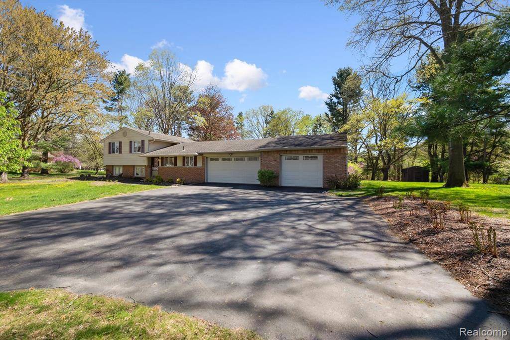Canton Twp, MI 48187,3958 NAPIER Road