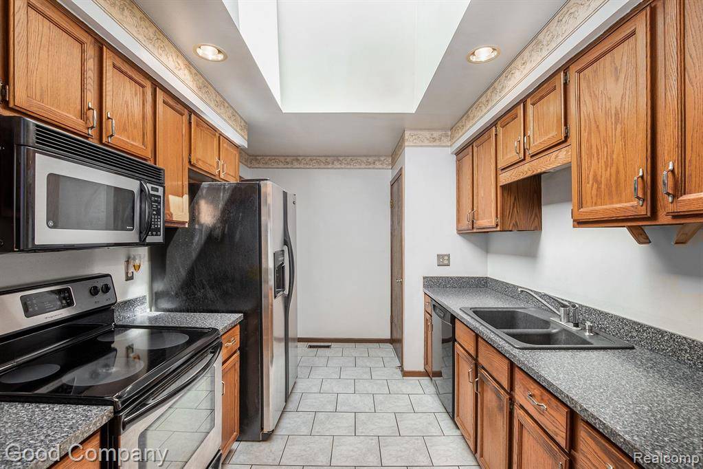 Shelby Twp, MI 48315,15031 PILGRIM