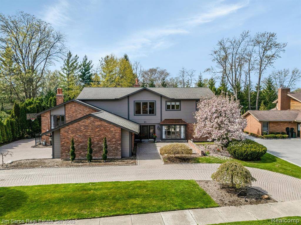 Village Of Grosse Pointe Shores, MI 48236,71 WOODLAND SHORES Drive