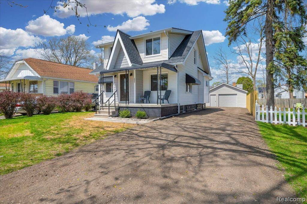 Burton, MI 48529,2061 E WHITTEMORE Avenue