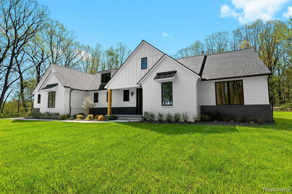 Oceola Twp, MI 48855,5697 EVERGREEN KNOLL