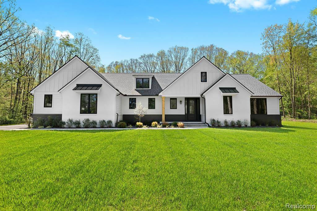 Oceola Twp, MI 48855,5697 EVERGREEN KNOLL