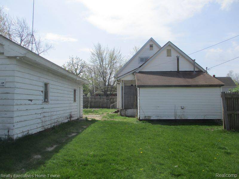 Port Huron, MI 48060,831 BANCROFT Street