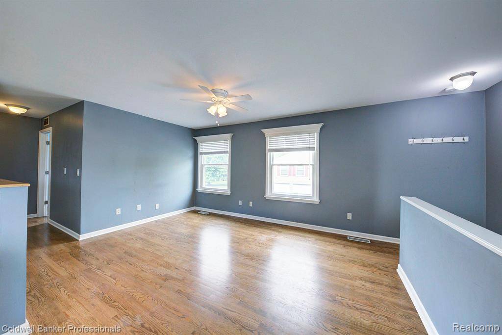 Orion Twp, MI 48360,3067 OAKRIDGE