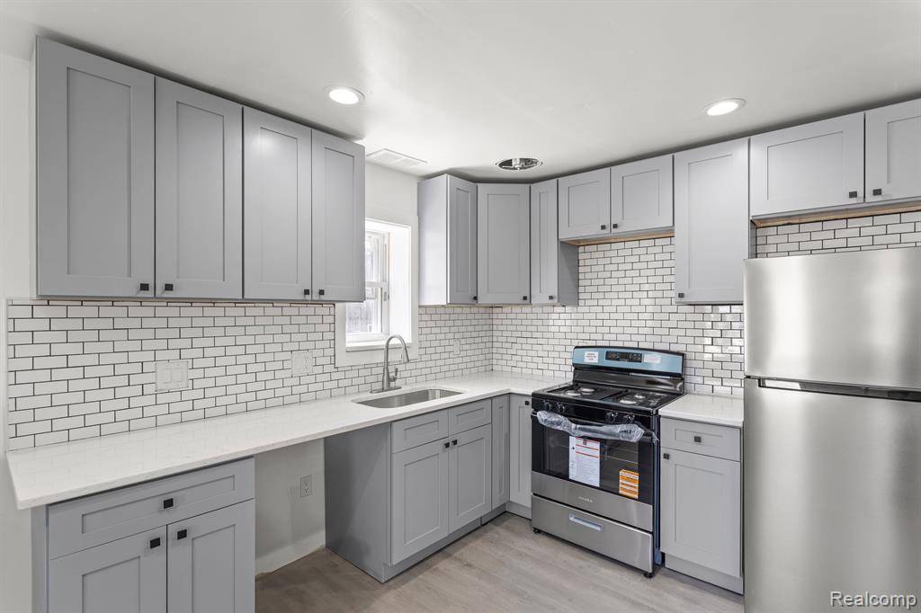 Taylor, MI 48180,6330 HAMPDEN Street