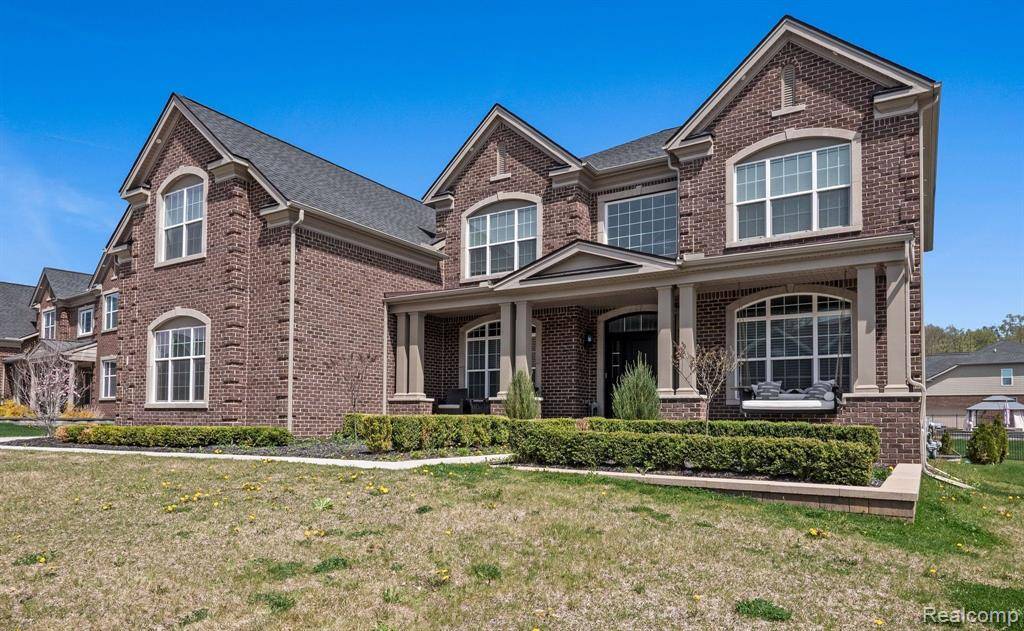 Canton Twp, MI 48187,1674 Wolf Creek Drive