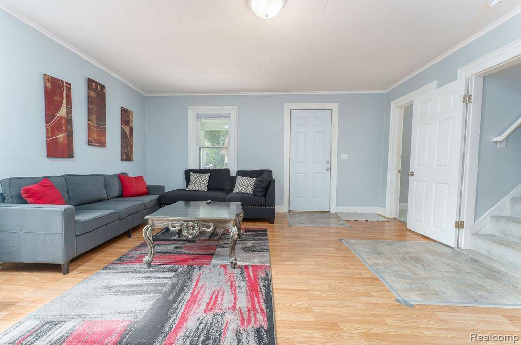 Adrian, MI 49221,518 N LOCUST Street
