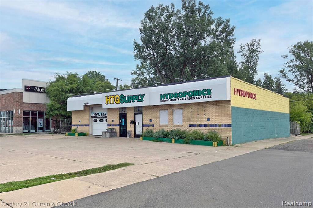 Taylor, MI 48180,7889 TELEGRAPH RD Road