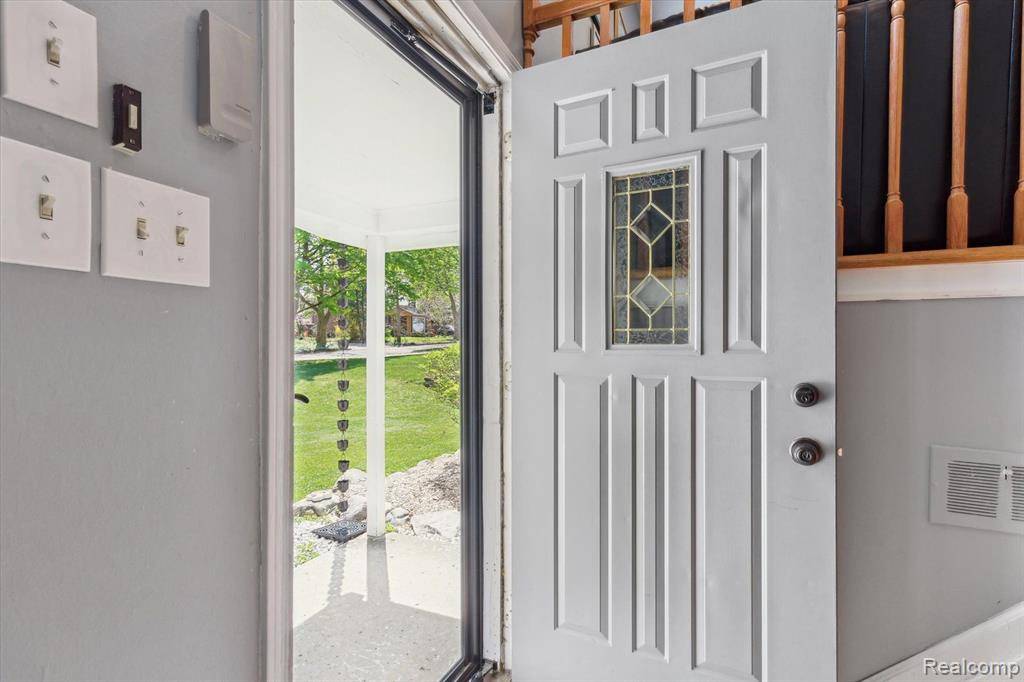 Northville, MI 48167,533 LANGFIELD Street