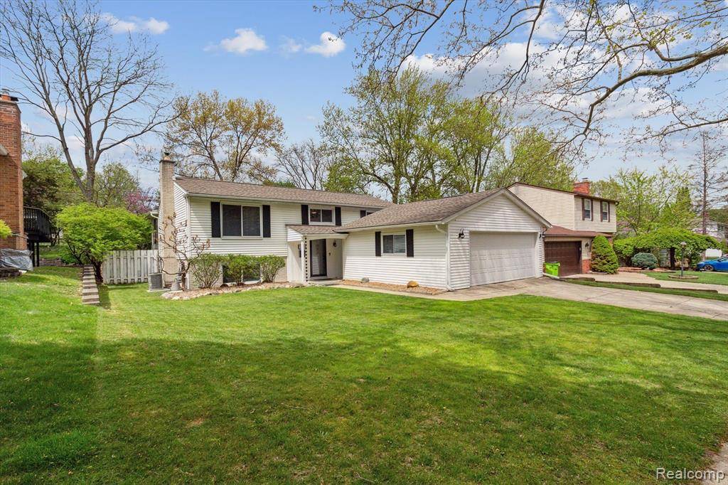 Northville, MI 48167,533 LANGFIELD Street