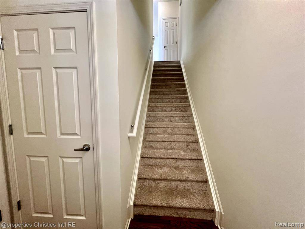 Novi, MI 48377,44744 GWINNETT Loop