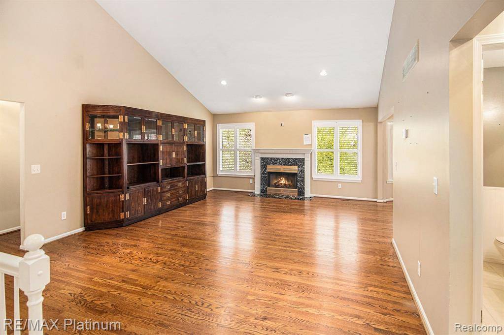 Brighton Twp, MI 48114,2053 CHANNEL Drive
