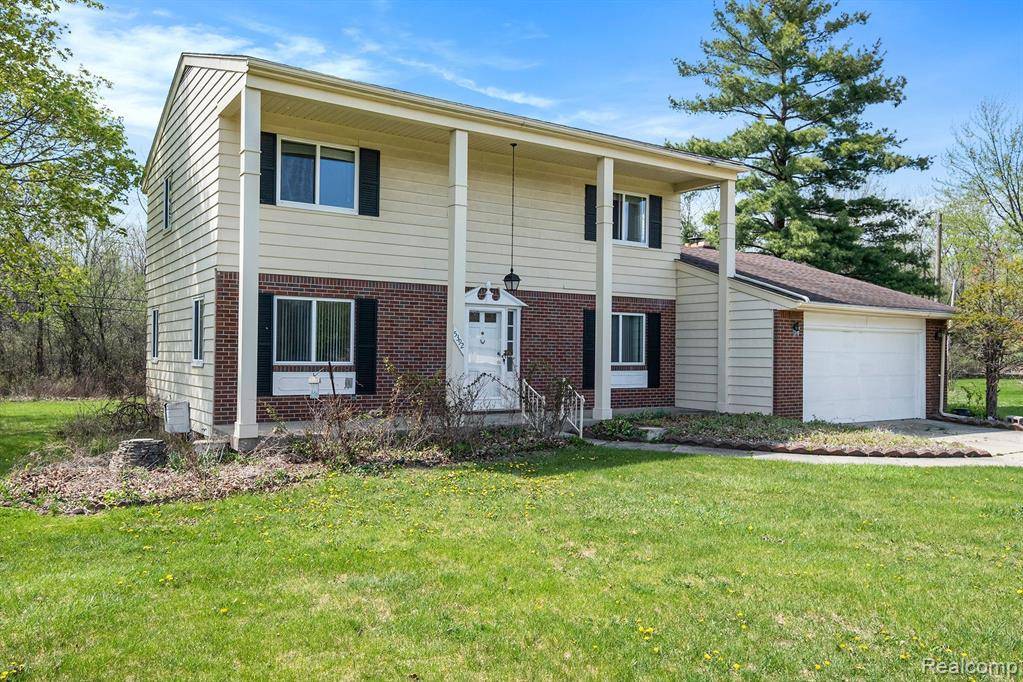 Flint Twp, MI 48532,5392 MAPLETREE