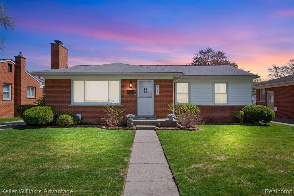 Livonia, MI 48150,9244 COLORADO Street