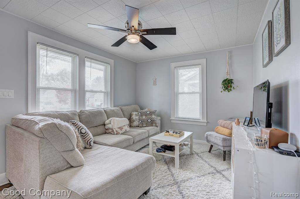 Ferndale, MI 48220,3208 INMAN Street