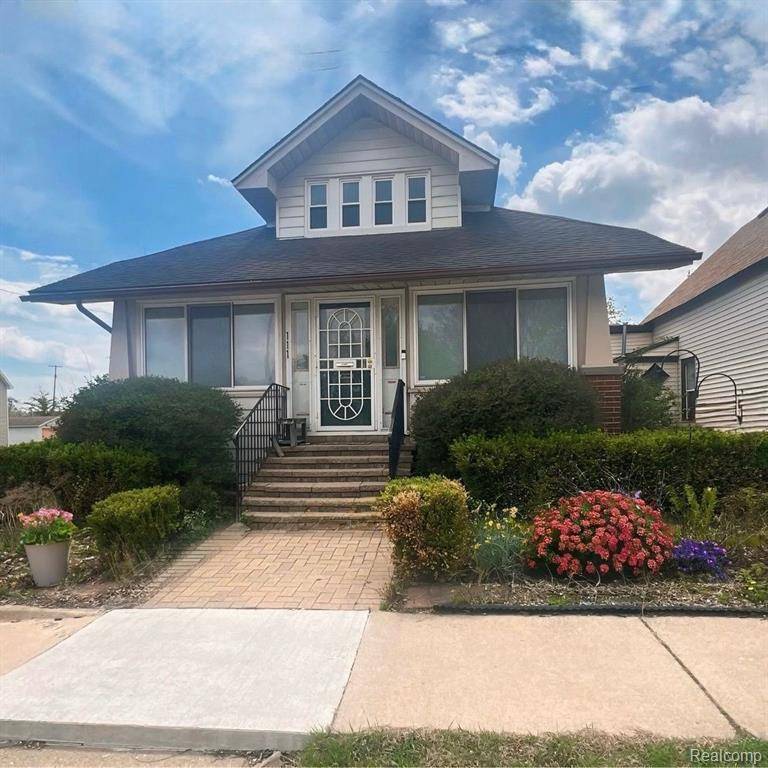 Mt. Clemens, MI 48043,111 ROBERTSON Street