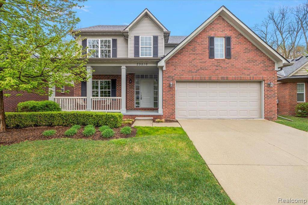 Warren, MI 48092,29816 TRAILWOOD Drive