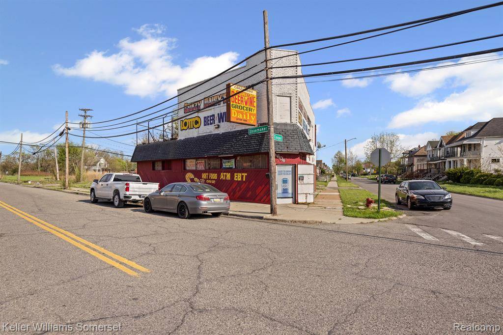 Detroit, MI 48213,9606 SHOEMAKER Street