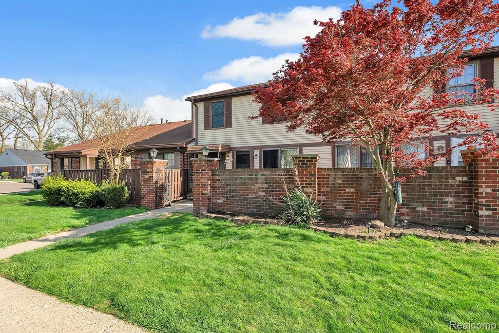 Clinton Twp, MI 48038,39474 HEATHERHEATH Drive