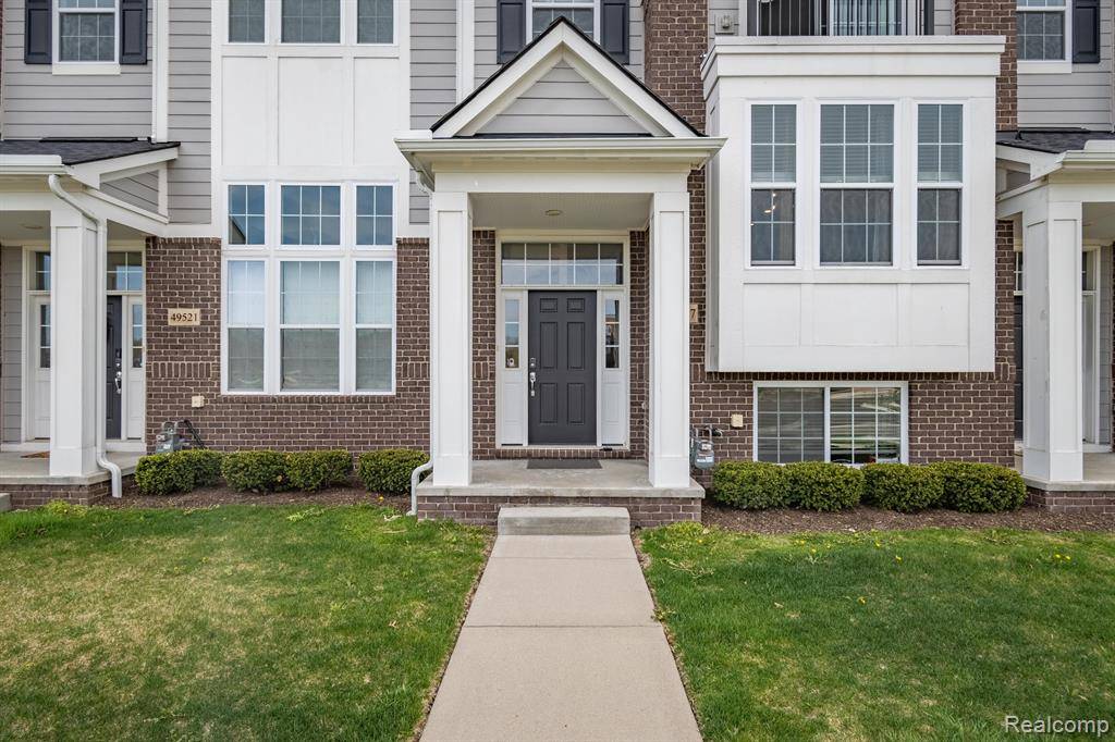 Canton Twp, MI 48188,49527 LANTERN Way