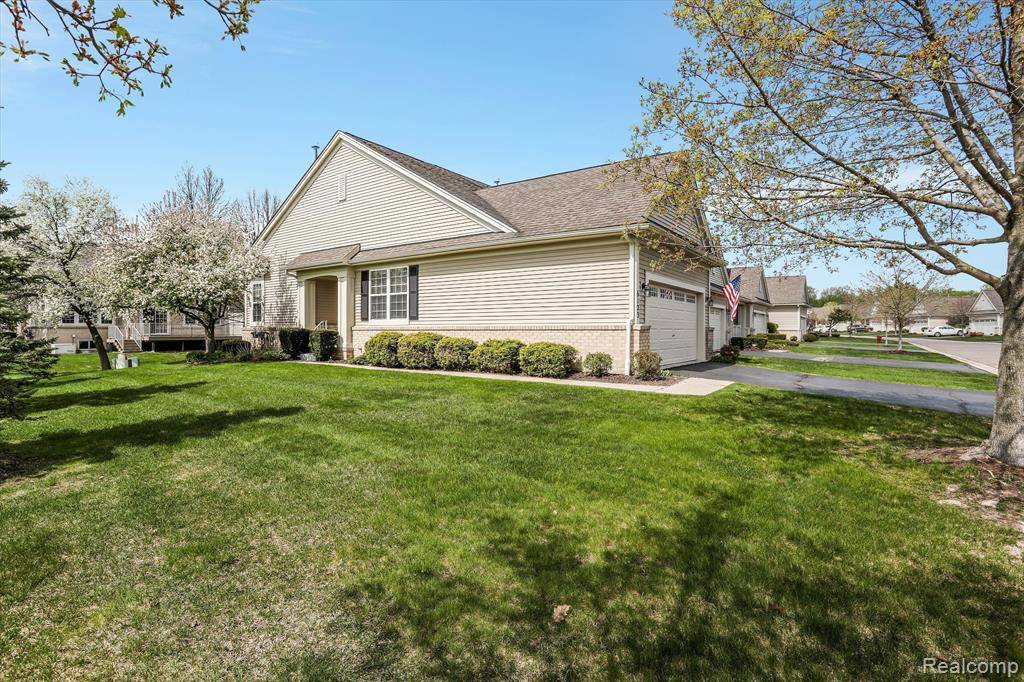 Independence Twp, MI 48346,6123 TIMBERSTONE Way