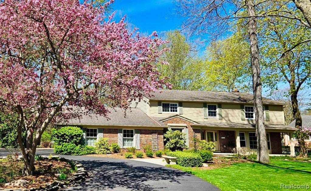 Farmington Hills, MI 48334,28533 SALEM Road