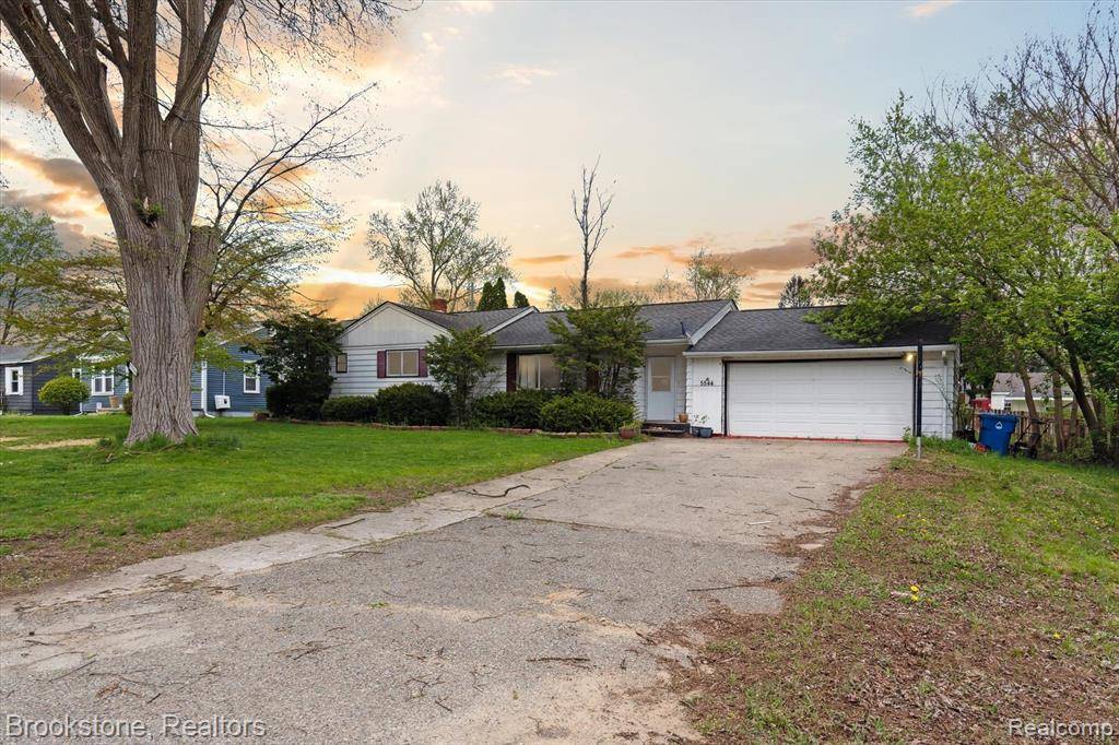 Waterford Twp, MI 48327,5544 AYLESBURY Drive