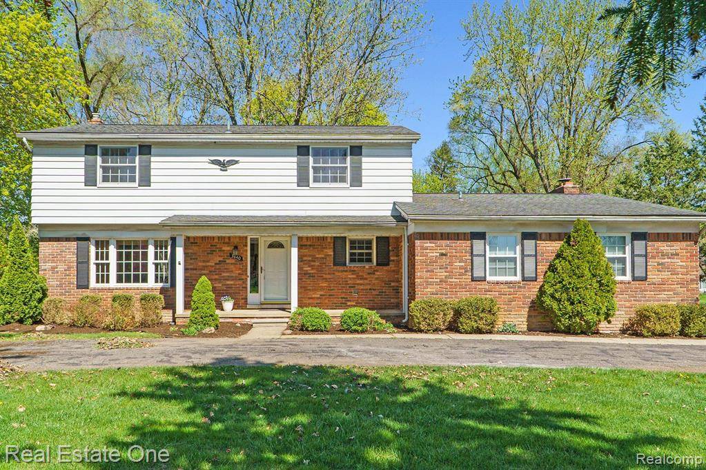 West Bloomfield Twp, MI 48322,3840 HOLLYHOCK Drive