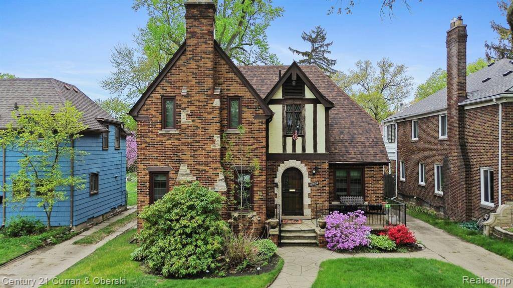 Detroit, MI 48221,18925 BIRCHCREST Drive