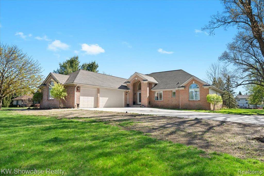 White Lake Twp, MI 48383,6158 HIGH VALLEY Drive
