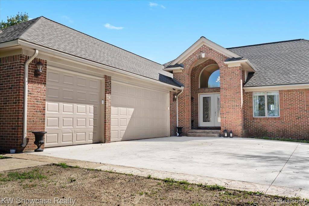 White Lake Twp, MI 48383,6158 HIGH VALLEY Drive