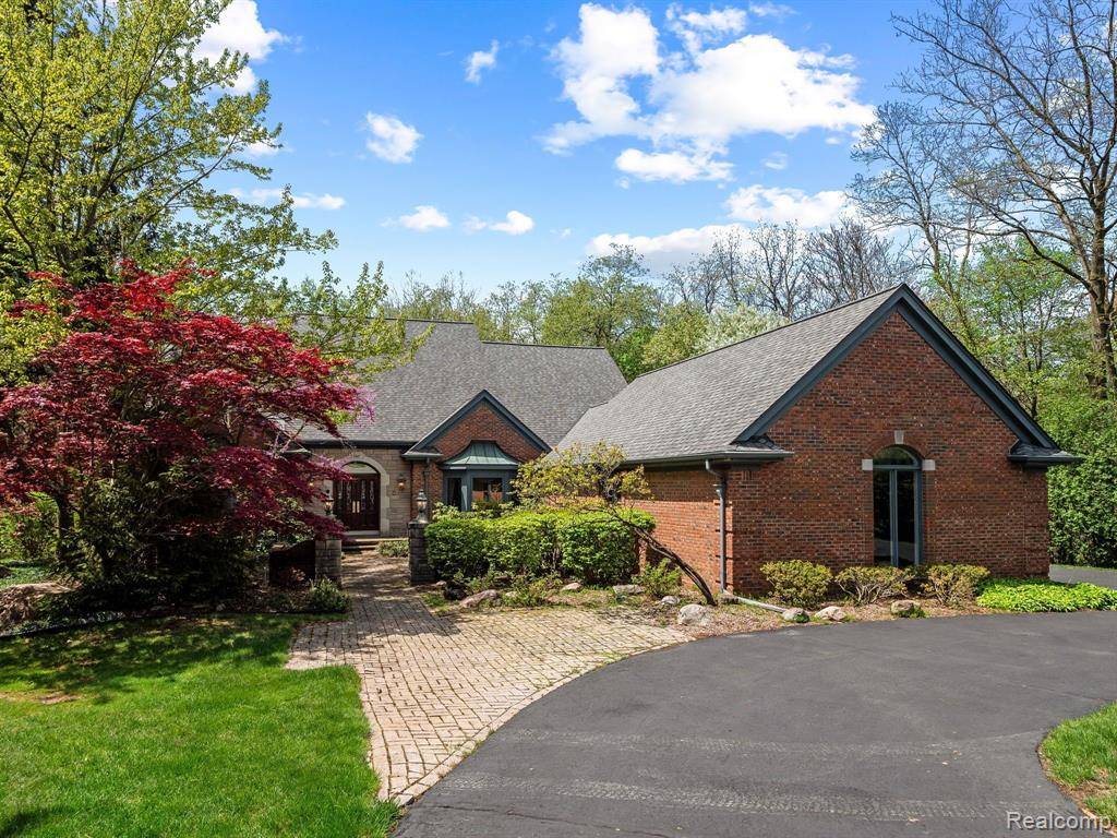 Bloomfield Twp, MI 48302,1347 N CARILLON