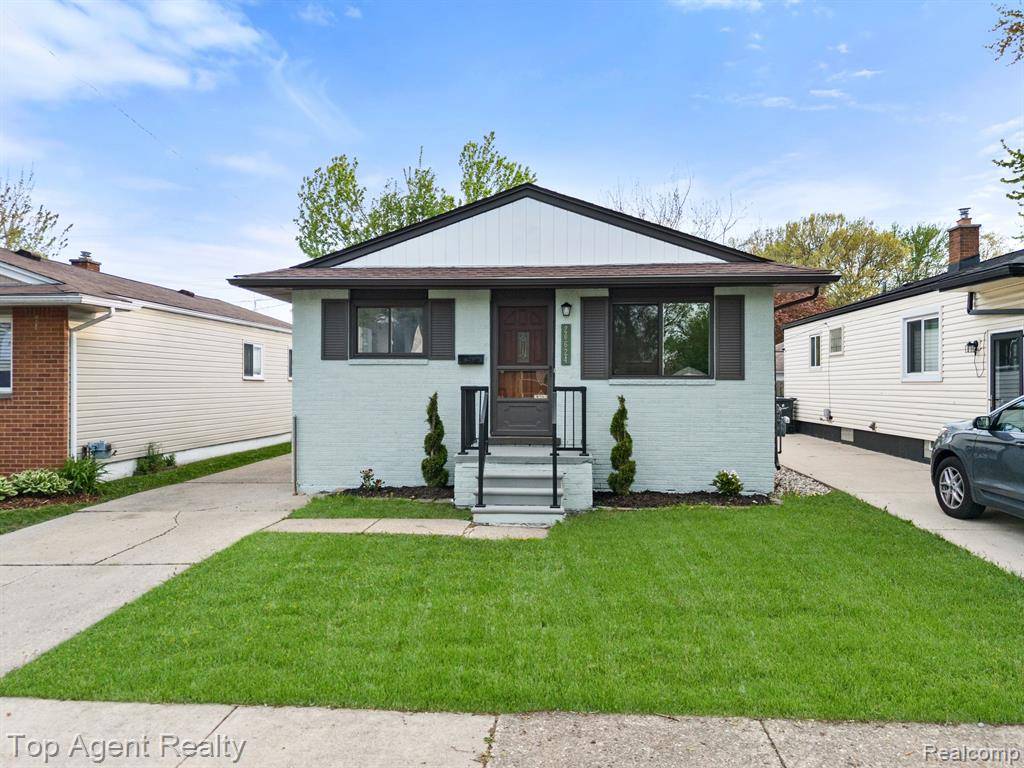 St. Clair Shores, MI 48080,20624 AVALON Street