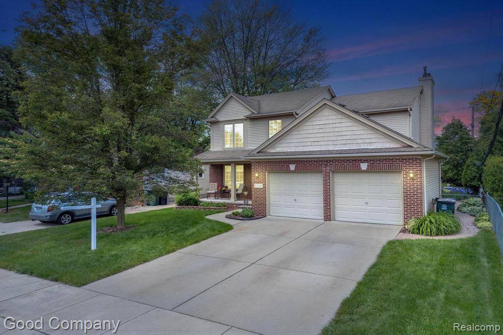 Royal Oak, MI 48073,114 W BLOOMFIELD Avenue
