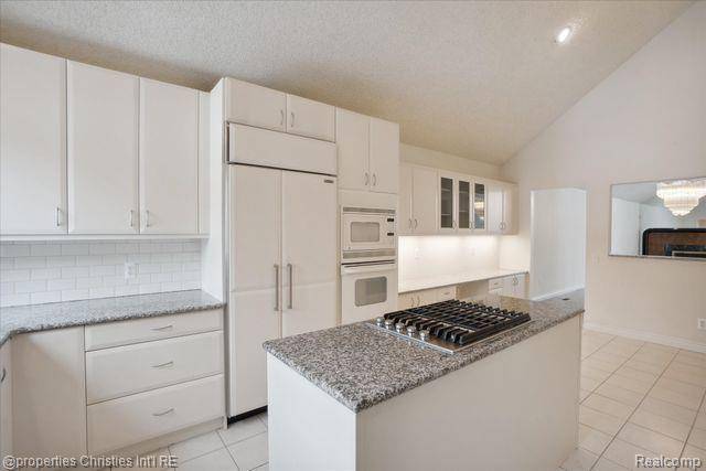 Bloomfield Twp, MI 48302,4061 WILLOWAY PLACE Drive 4