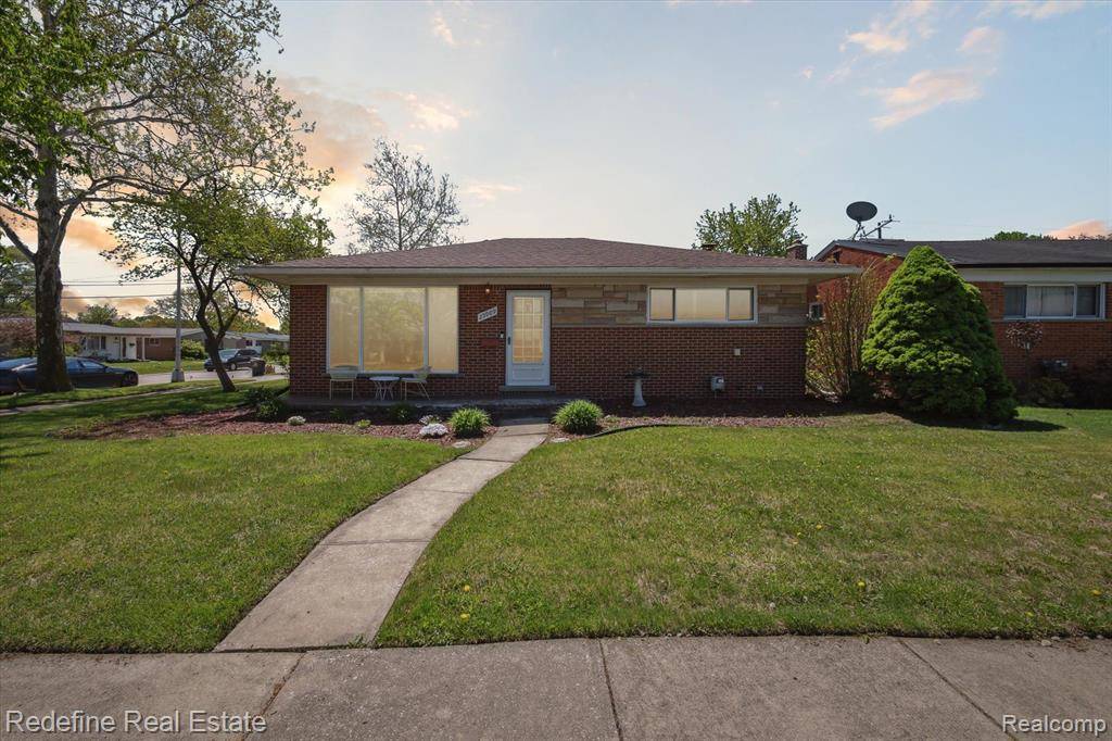 Westland, MI 48185,29909 Gladys Avenue