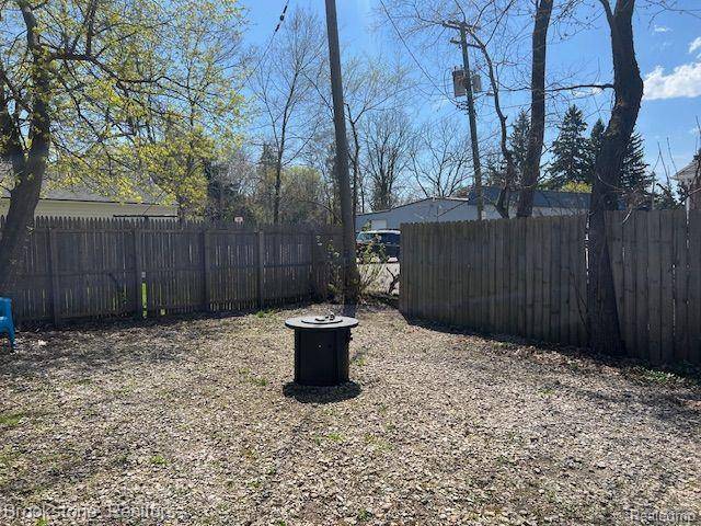 Oxford Vlg, MI 48371,14 W BURDICK Street