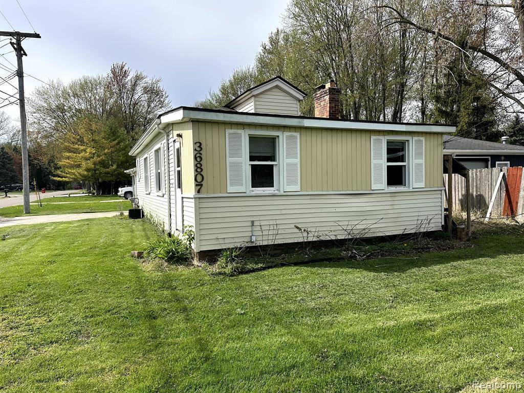 Harrison Twp, MI 48045,36807 JEFFERSON Avenue